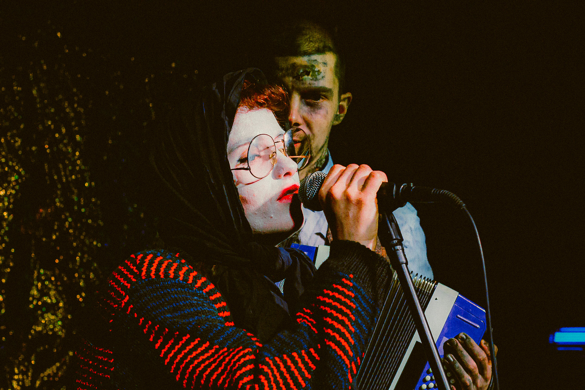 Skats no izrādes "Atkapusvētki" // Foto – Nellija Spūle